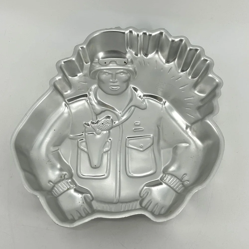 Vintage Wilton Army Soldier GI Joe Hasbro 1986 Cake Pan & 1989 Car Pan Lot of 2